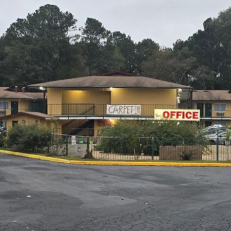 Carpet Inn Опелика Экстерьер фото